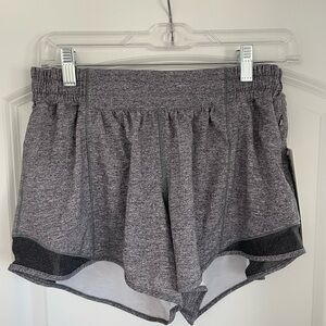 Lululemon Hotty Hot LR Short 4”